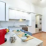 Your In Via Cozzi Апартаменты