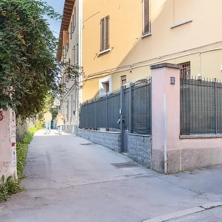 Your In Via Cozzi Апартаменты